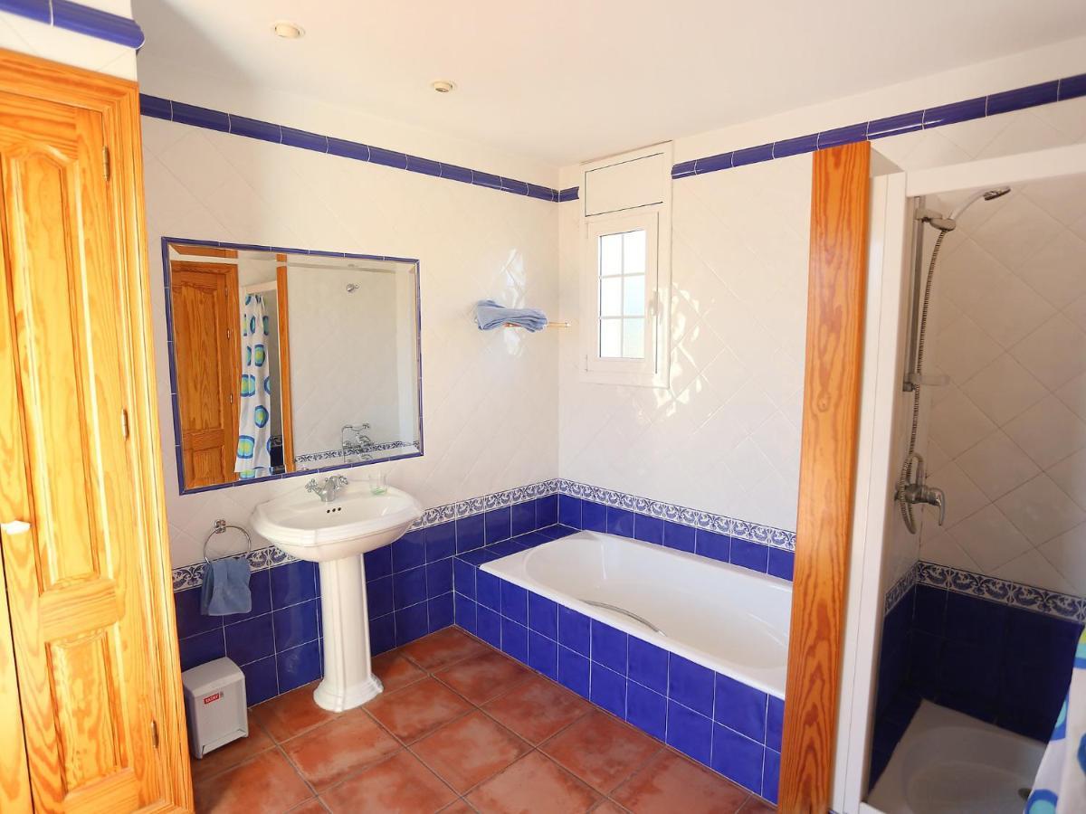 Villa Villa Caleta By Interhome Les Tres Cales Bagian luar foto