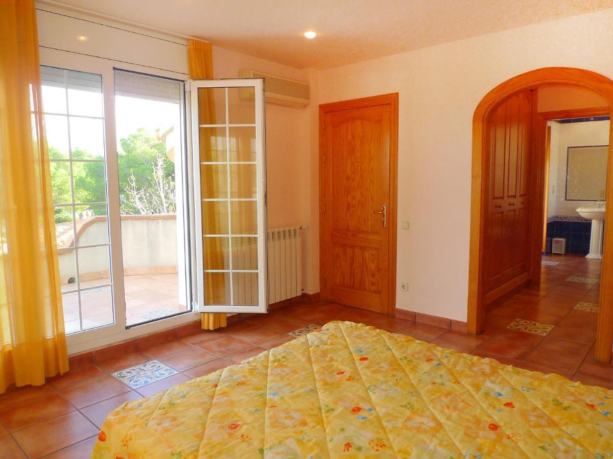 Villa Villa Caleta By Interhome Les Tres Cales Bagian luar foto